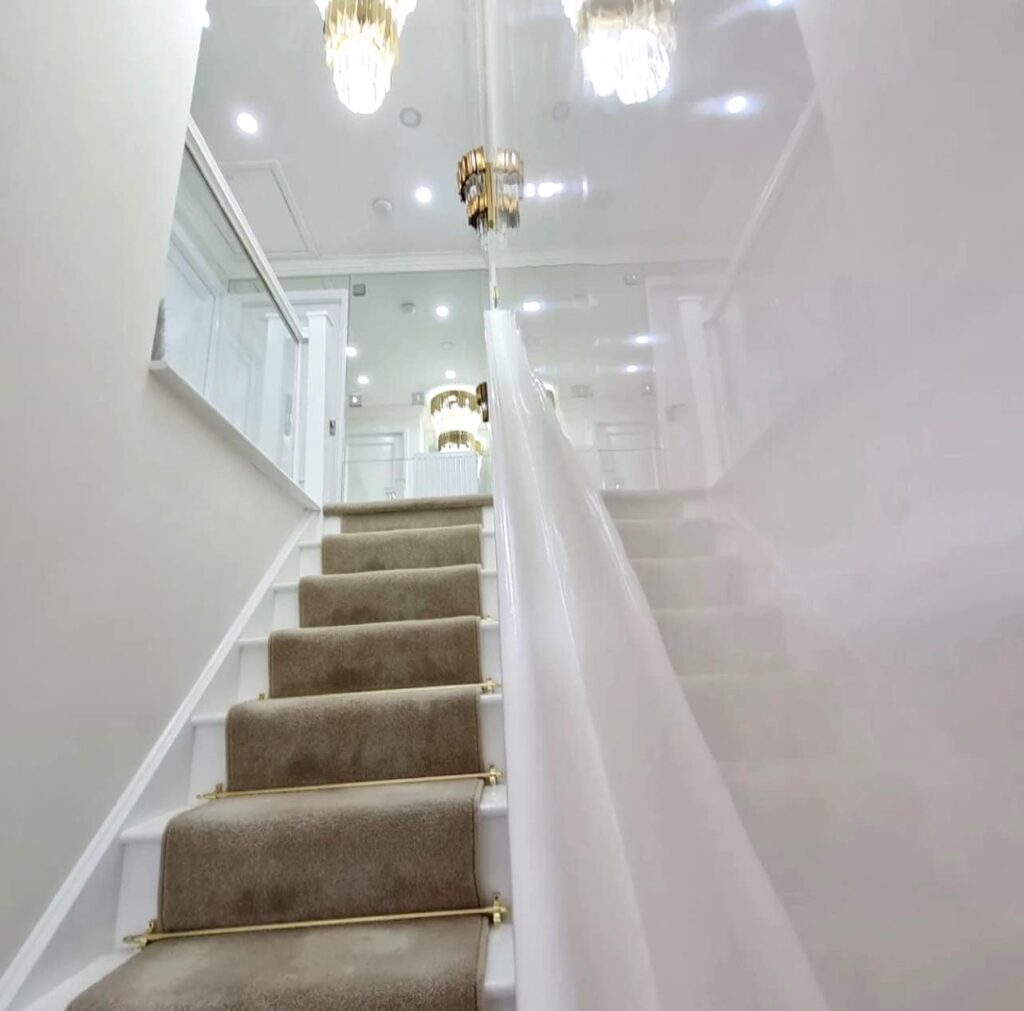 Venetian plaster plain wall 1024x1011